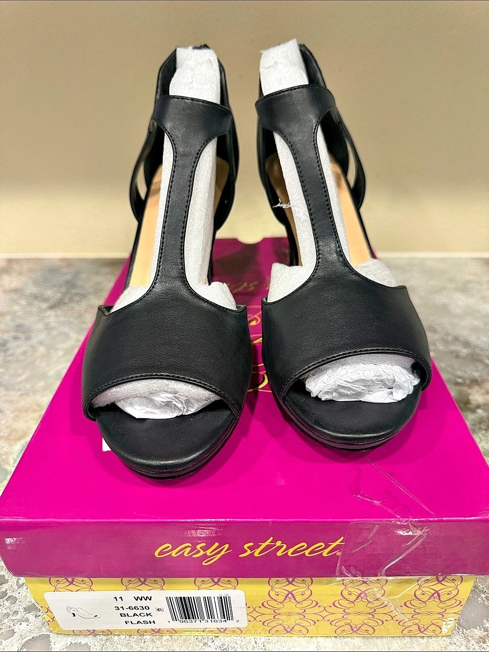 Easy Street Flash Peep Toe T-Strap Heels Black US 11 WW